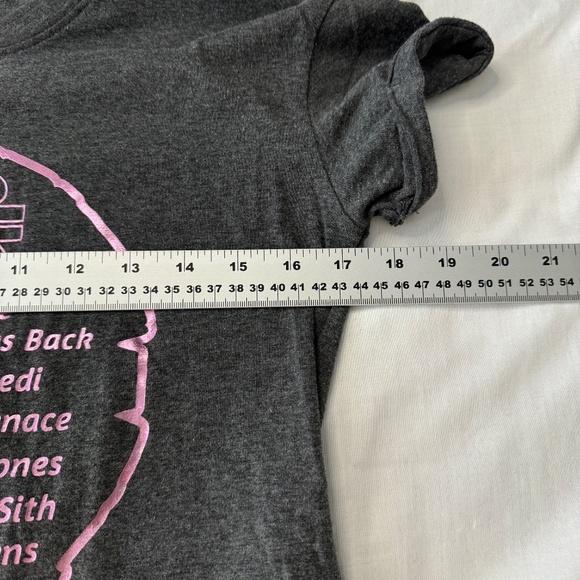 Disney Parks Star Wars Women's‎ Movie List T-Shirt Size XS Rolled Short Sleeves - Picture 5 of 9